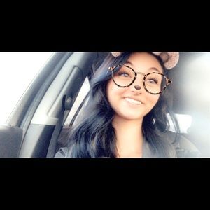 Meet your Posher, Breanna